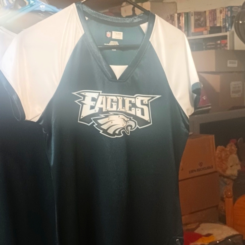 Ladies Philadelphia eagles jersey - Picture 3 of 5